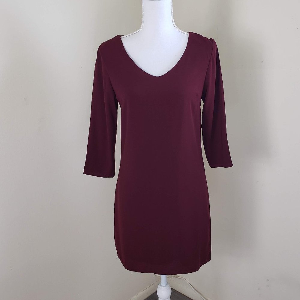 One Clothing V-neck Shift Dress Maroon Size Small